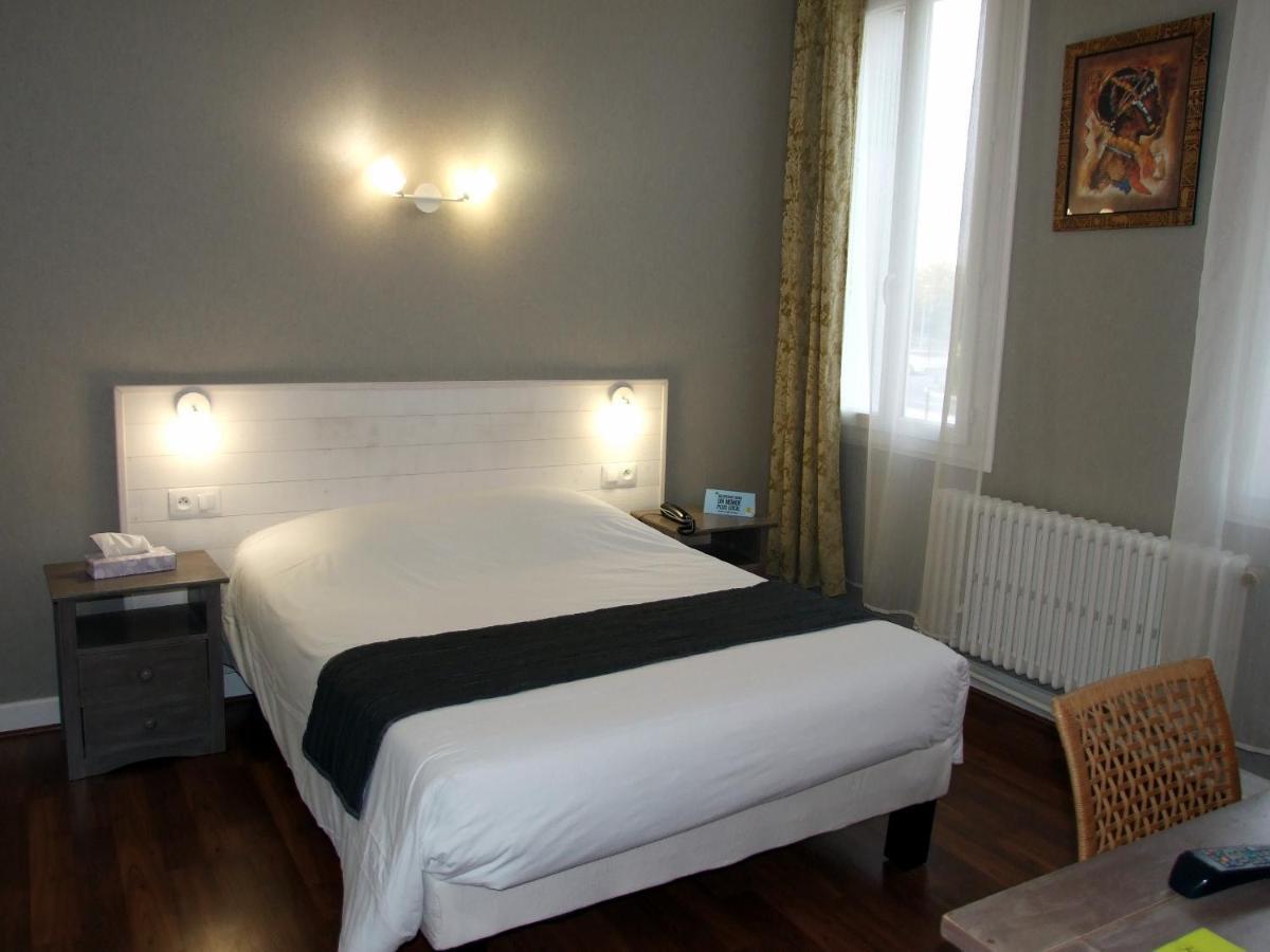 Logis Hotel L'Occitan 2 Etoiles Гайак Экстерьер фото