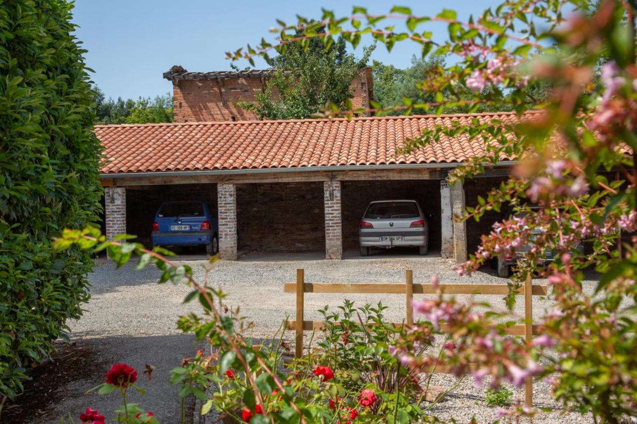 Logis Hotel L'Occitan 2 Etoiles Гайак Экстерьер фото
